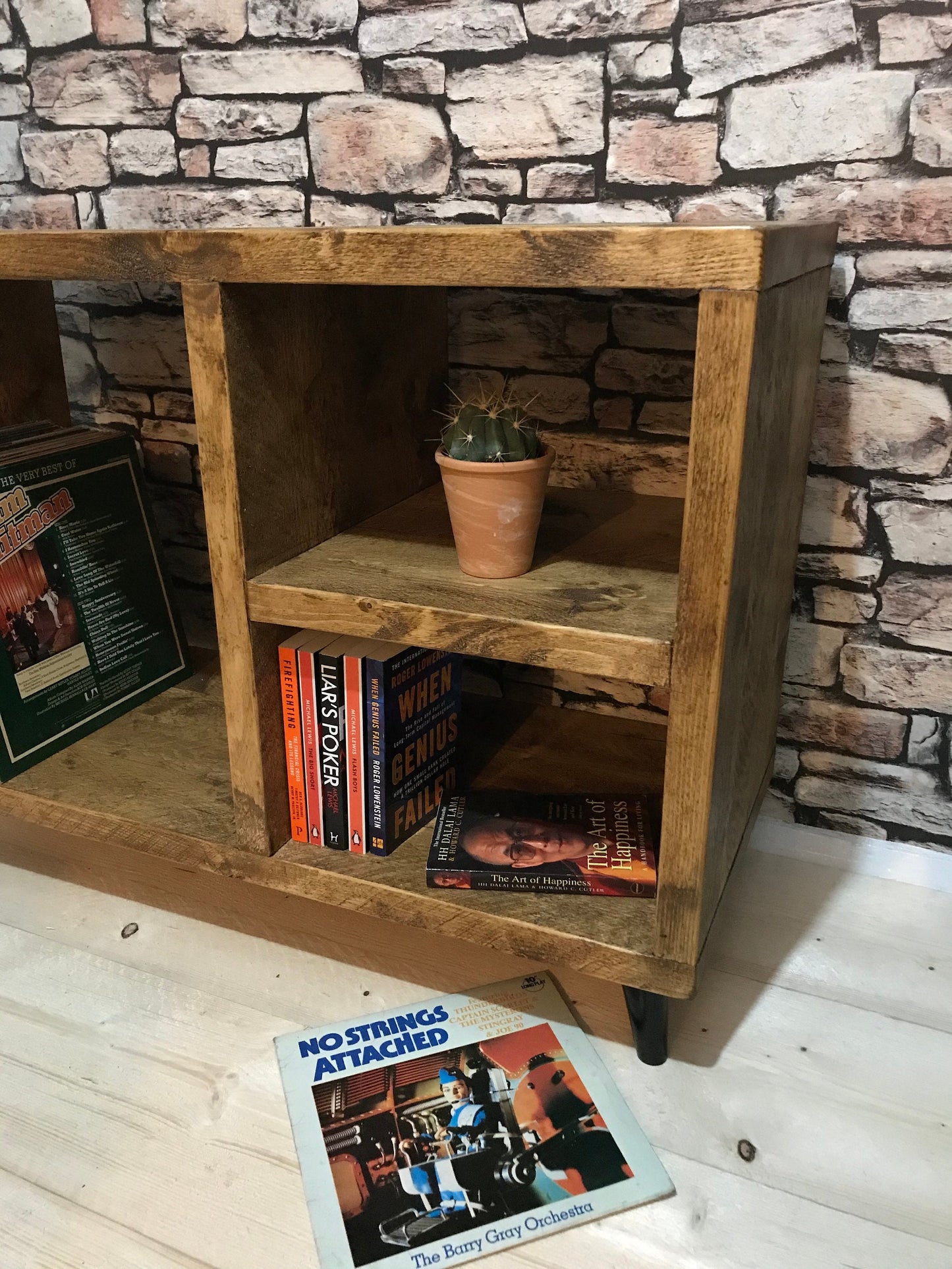 Vinyl record storage unit for albums with space for amp and turntable