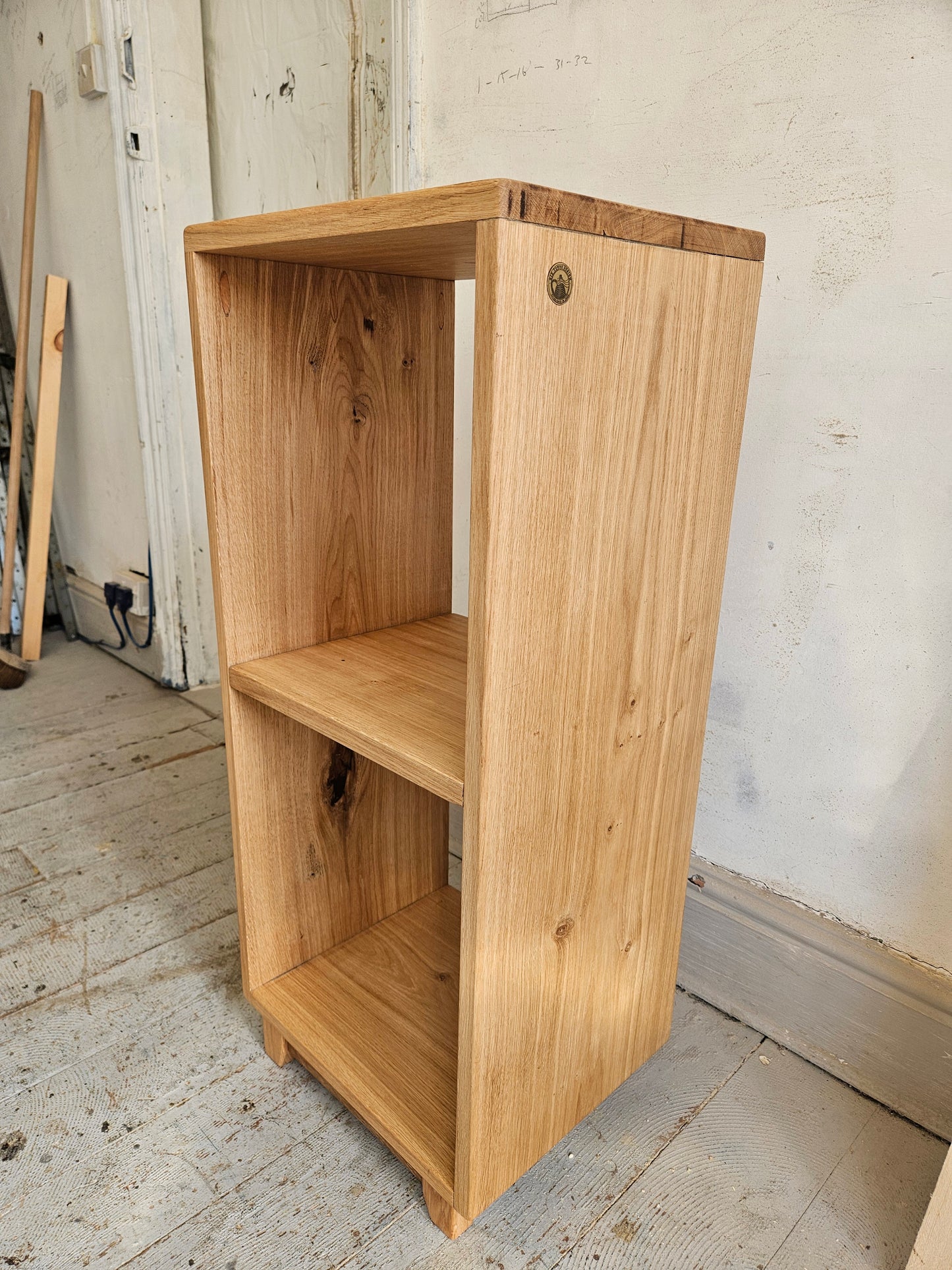 The Gem - Hardwood Vinyl Storage Cube