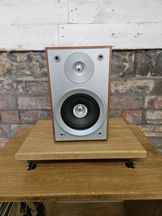 No. 28 - The Clay - Speaker Isolation Plinth // Oak or Walnut